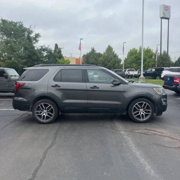 2016 Ford Explorer Sport