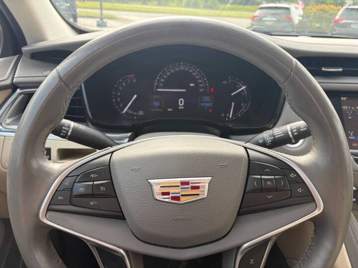 2017 Cadillac XT5