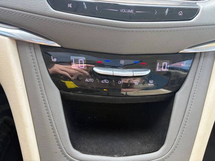 2017 Cadillac XT5