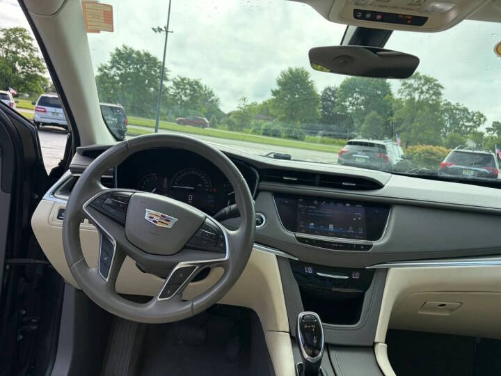 2017 Cadillac XT5