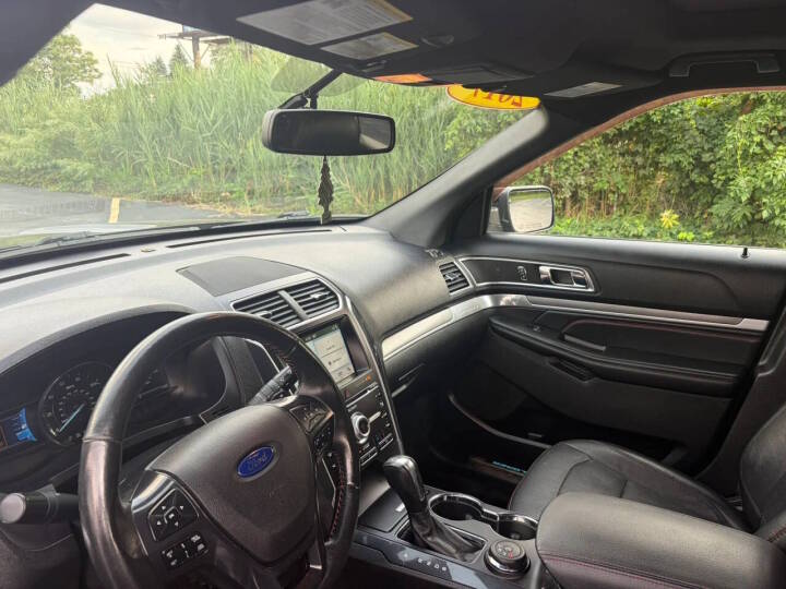 2017 Ford Explorer