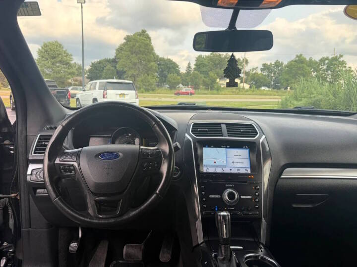 2017 Ford Explorer