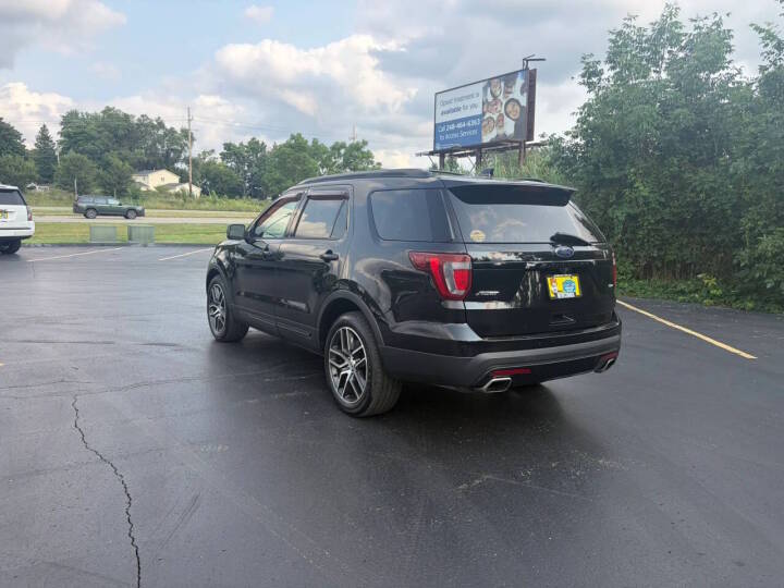 2017 Ford Explorer