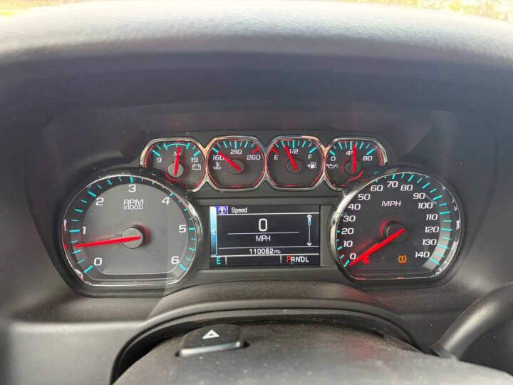 2020 Chevrolet Tahoe LS - Photo 14