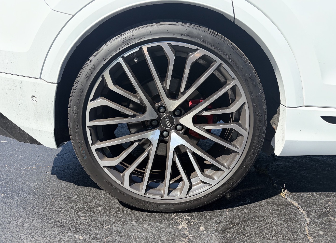 2024 Audi SQ8
