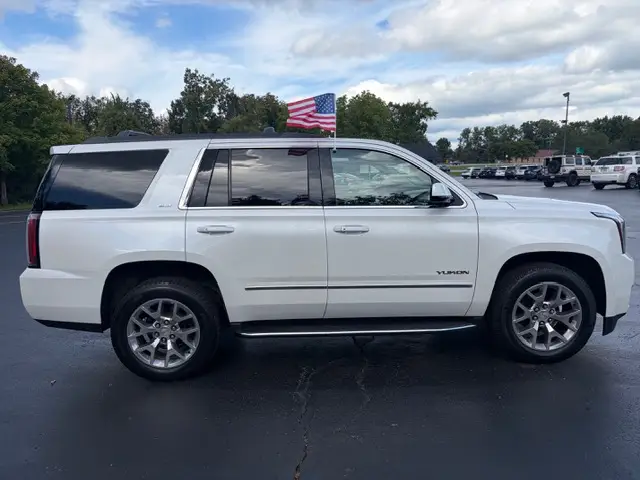 2017 GMC Yukon SLT