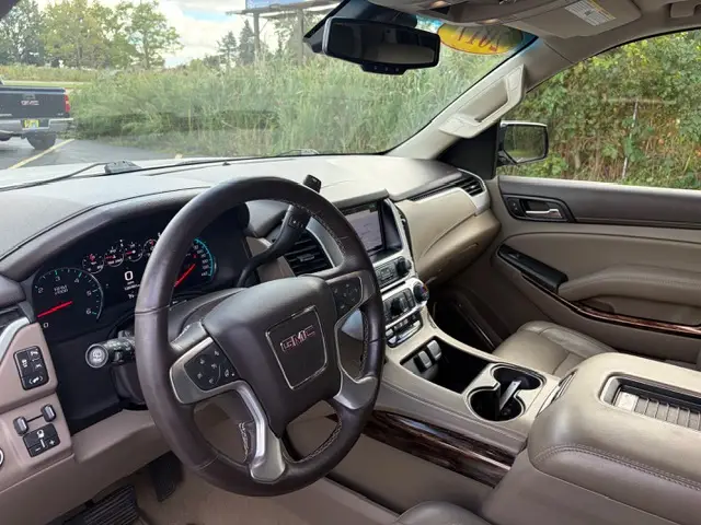 2017 GMC Yukon SLT