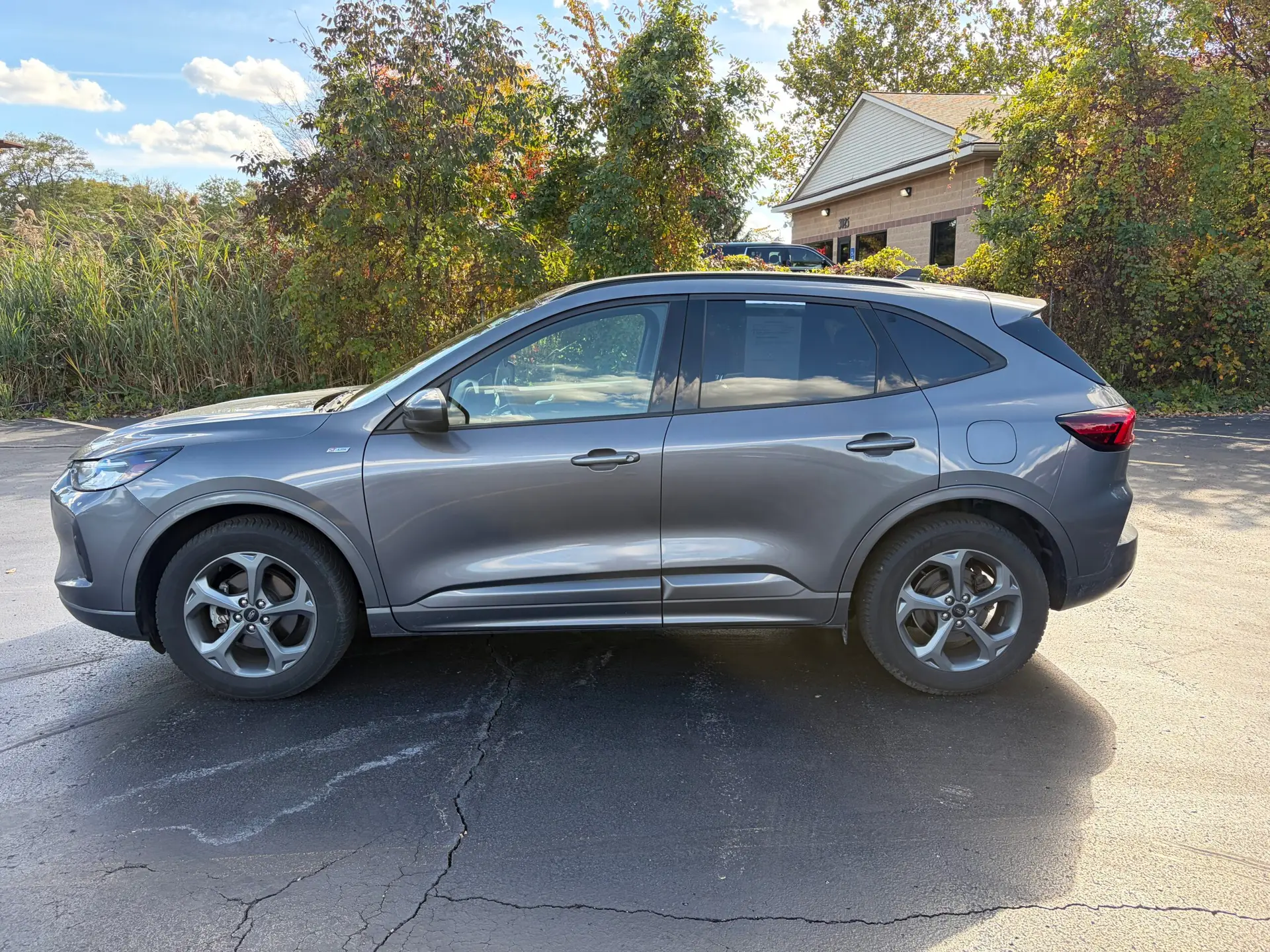 2023 Ford Escape ST-Line Select Hybrid