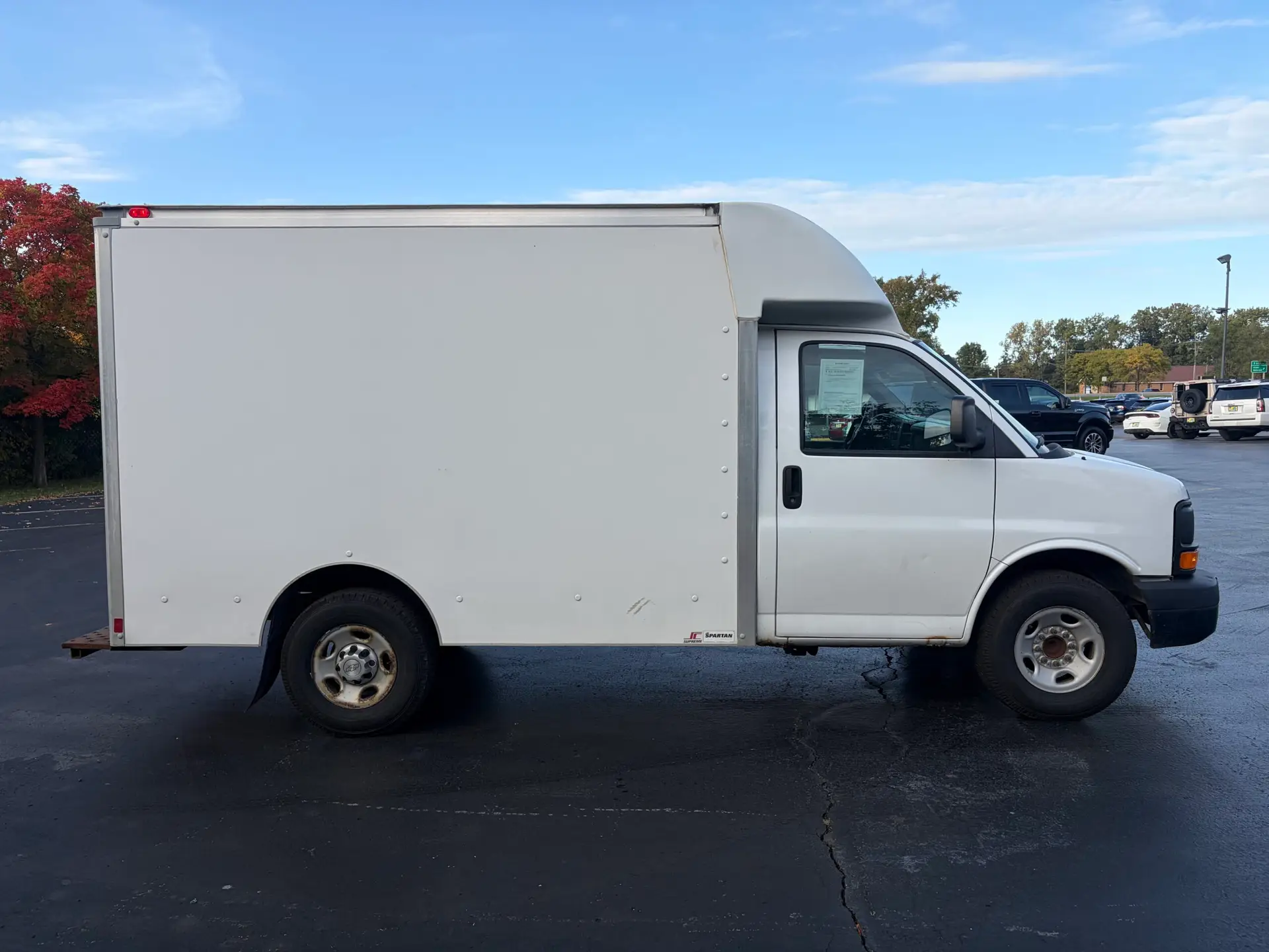 2013 Chevrolet Express Commercial Cutaway 3500 Van