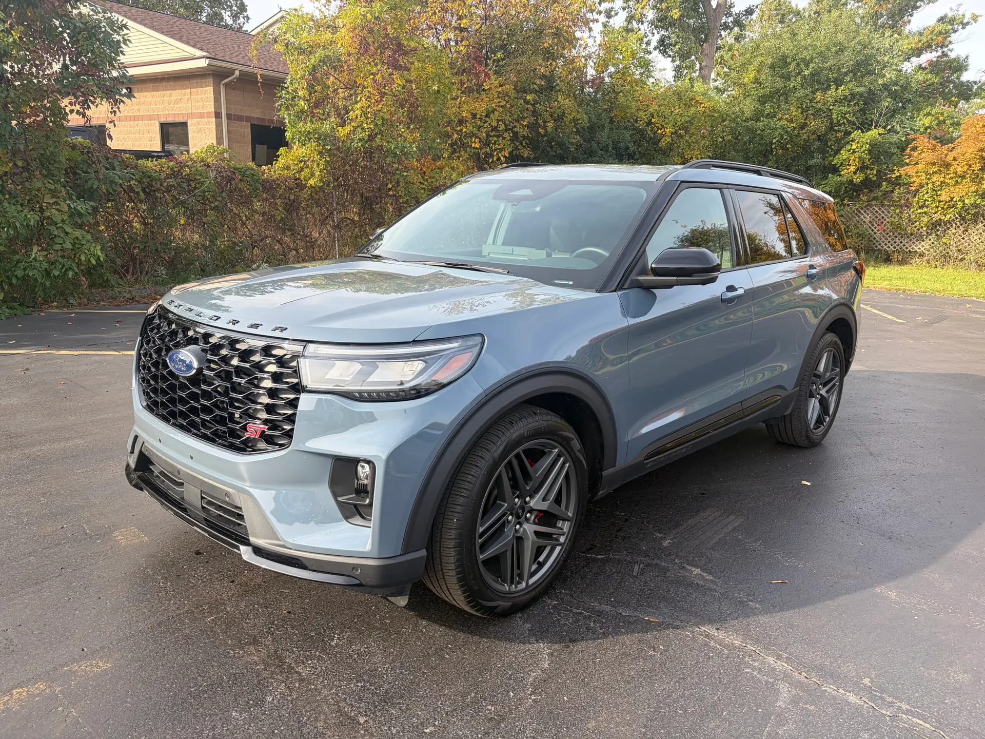 2025 Ford Explorer ST
