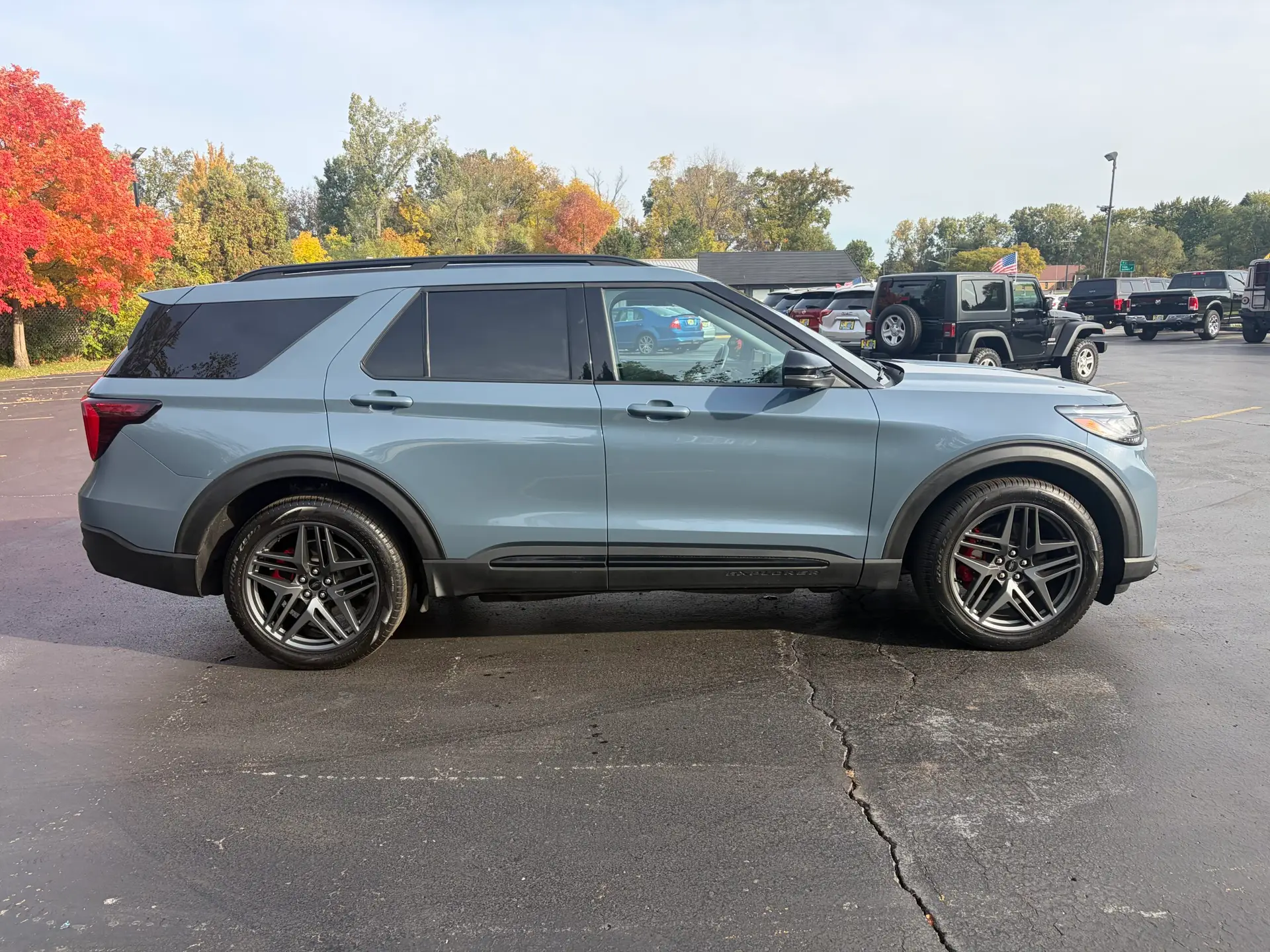 2025 Ford Explorer ST