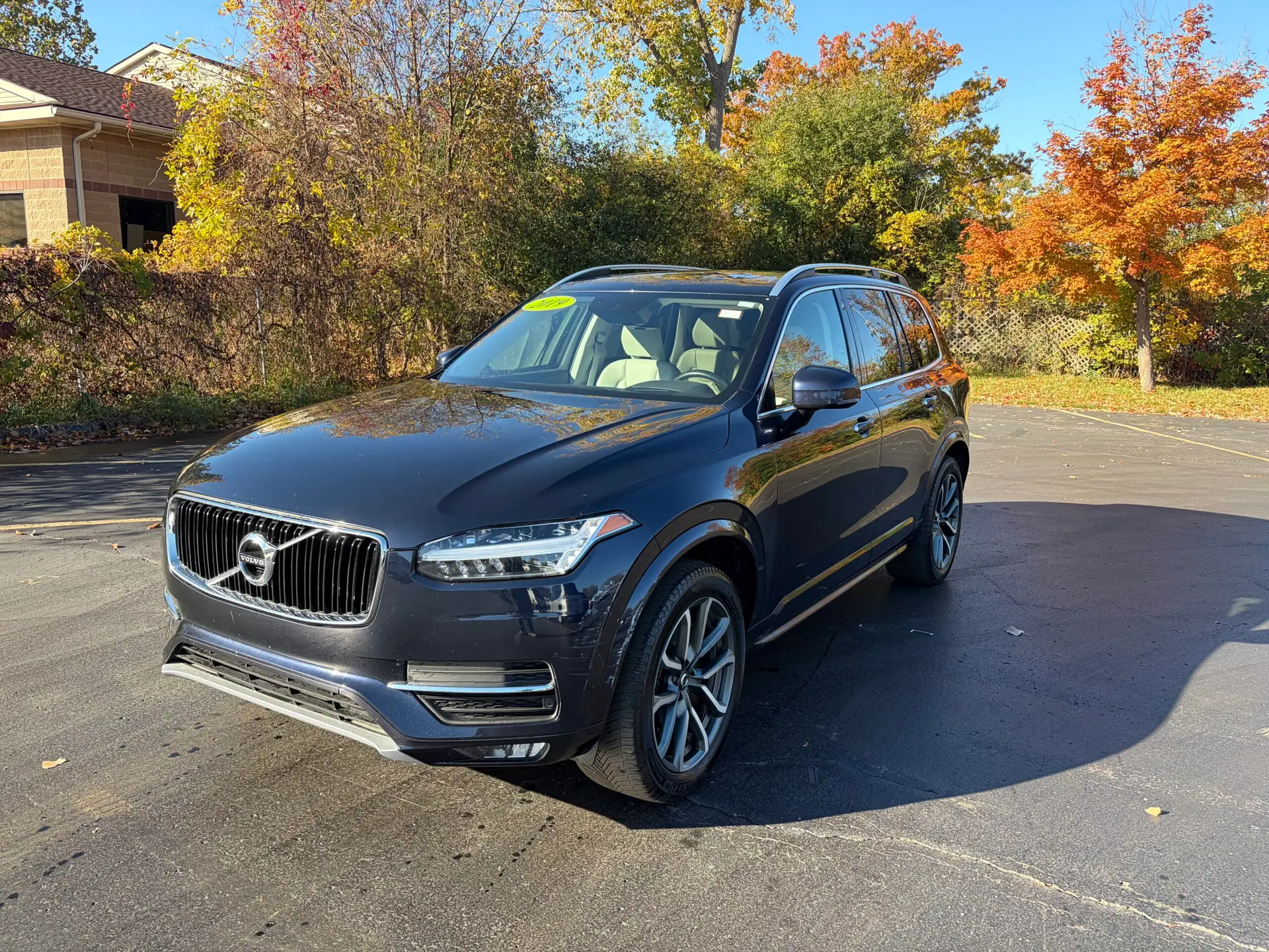 2019 Volvo XC90 T6 Momentum