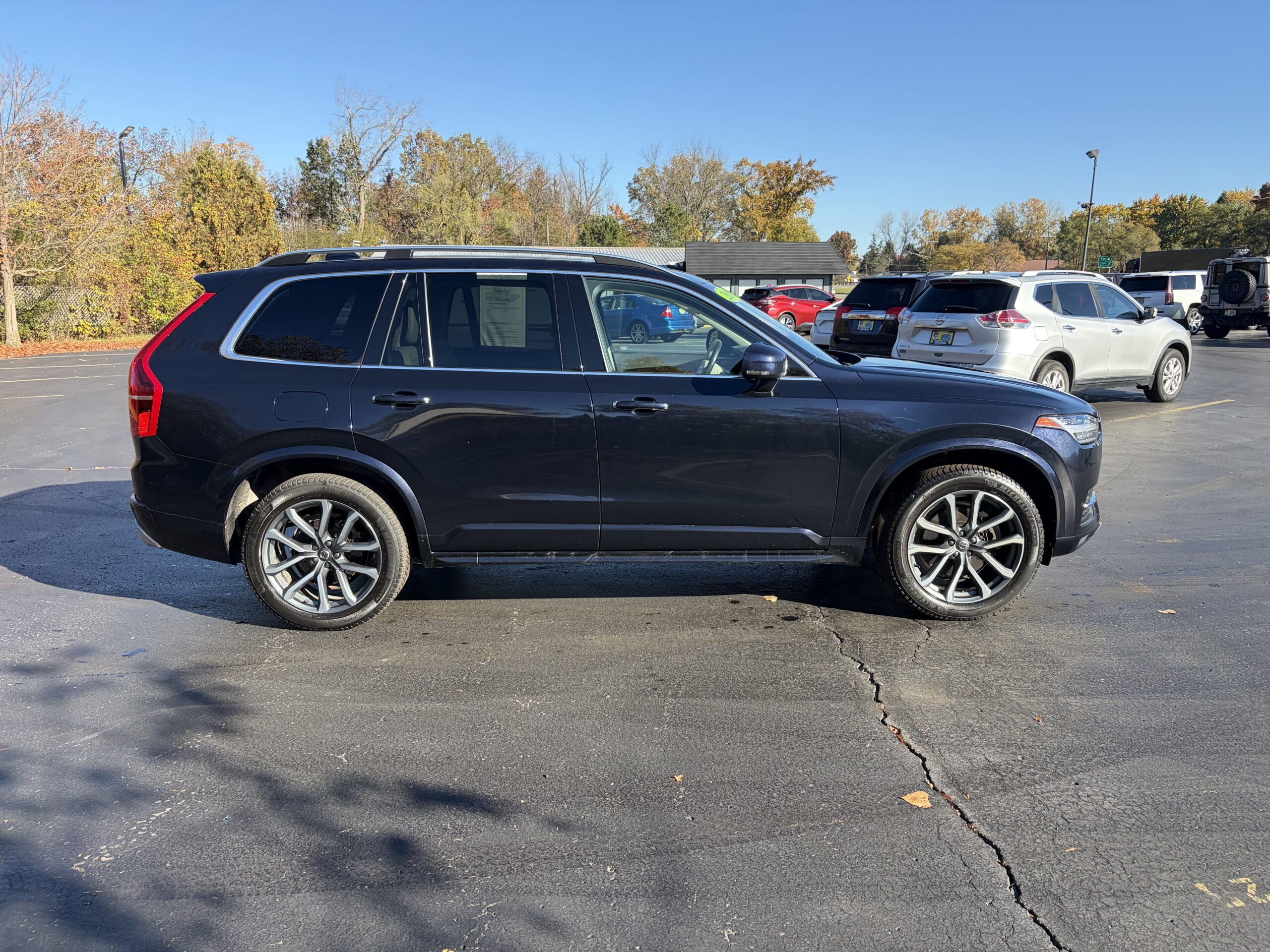 2019 Volvo XC90 T6 Momentum